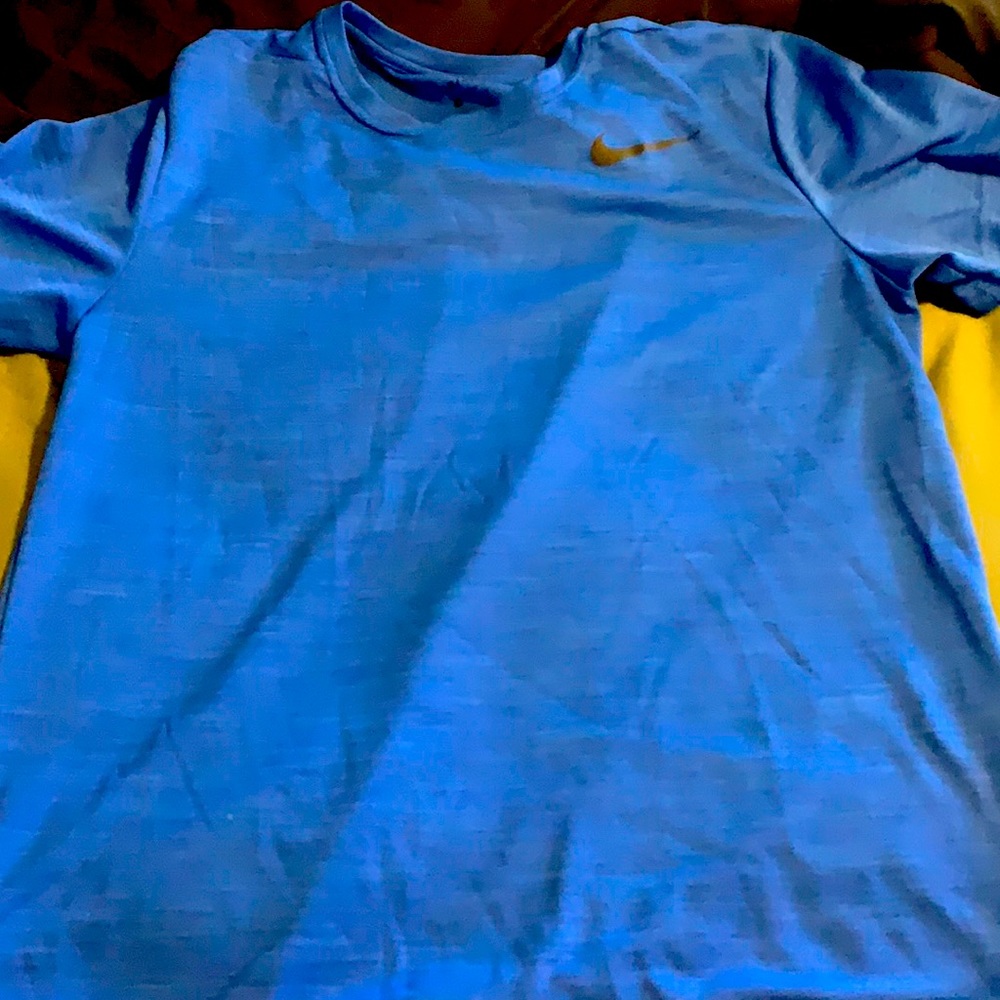 Nike Men’s Dri-Fit Medium